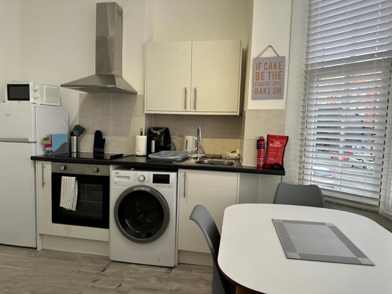 Studio Flat 2A Central كولوين باي المظهر الخارجي الصورة